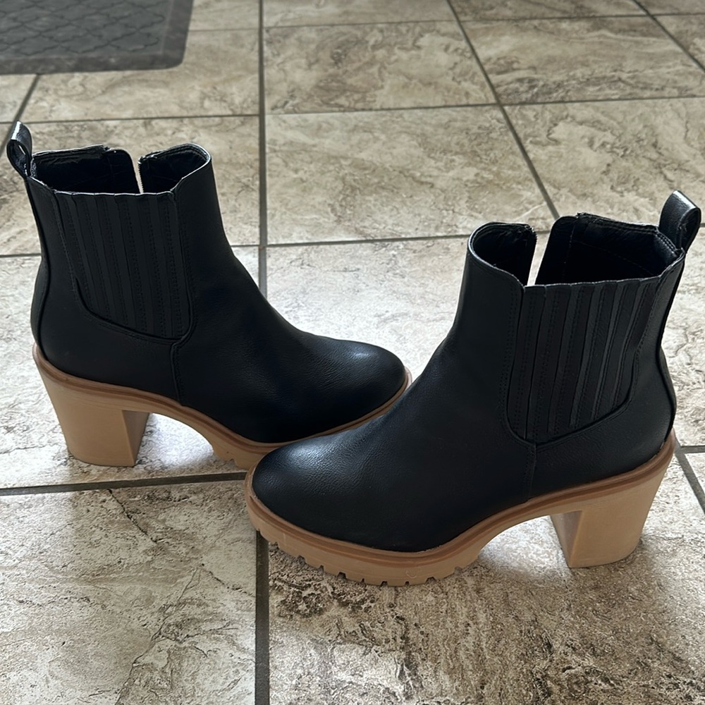 Women’s Black Chunky Boots